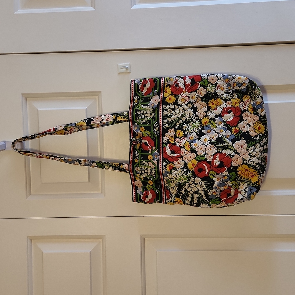 Vera Bradley medium tote bag